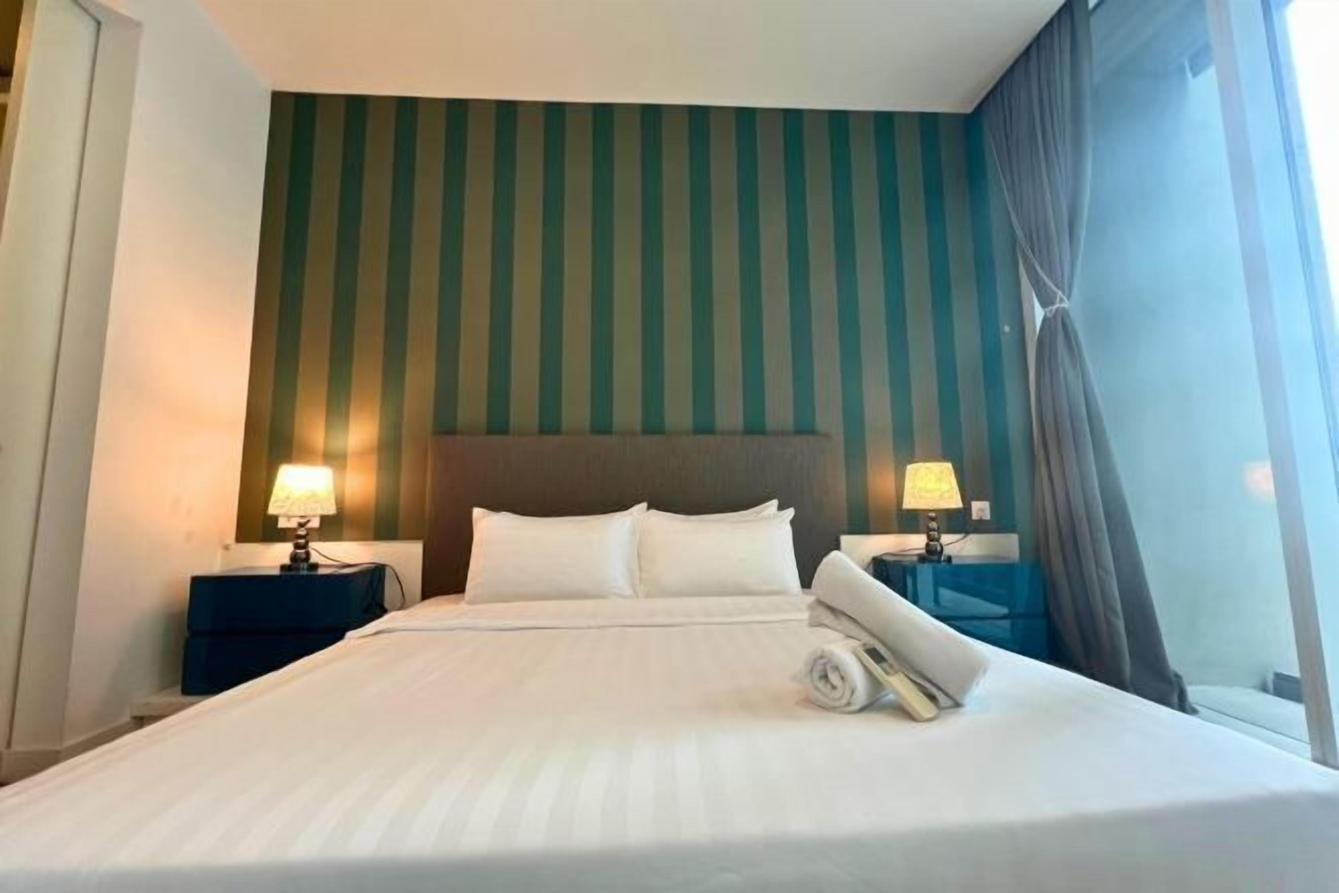 Muebles diferentes y sistema de insonorización 