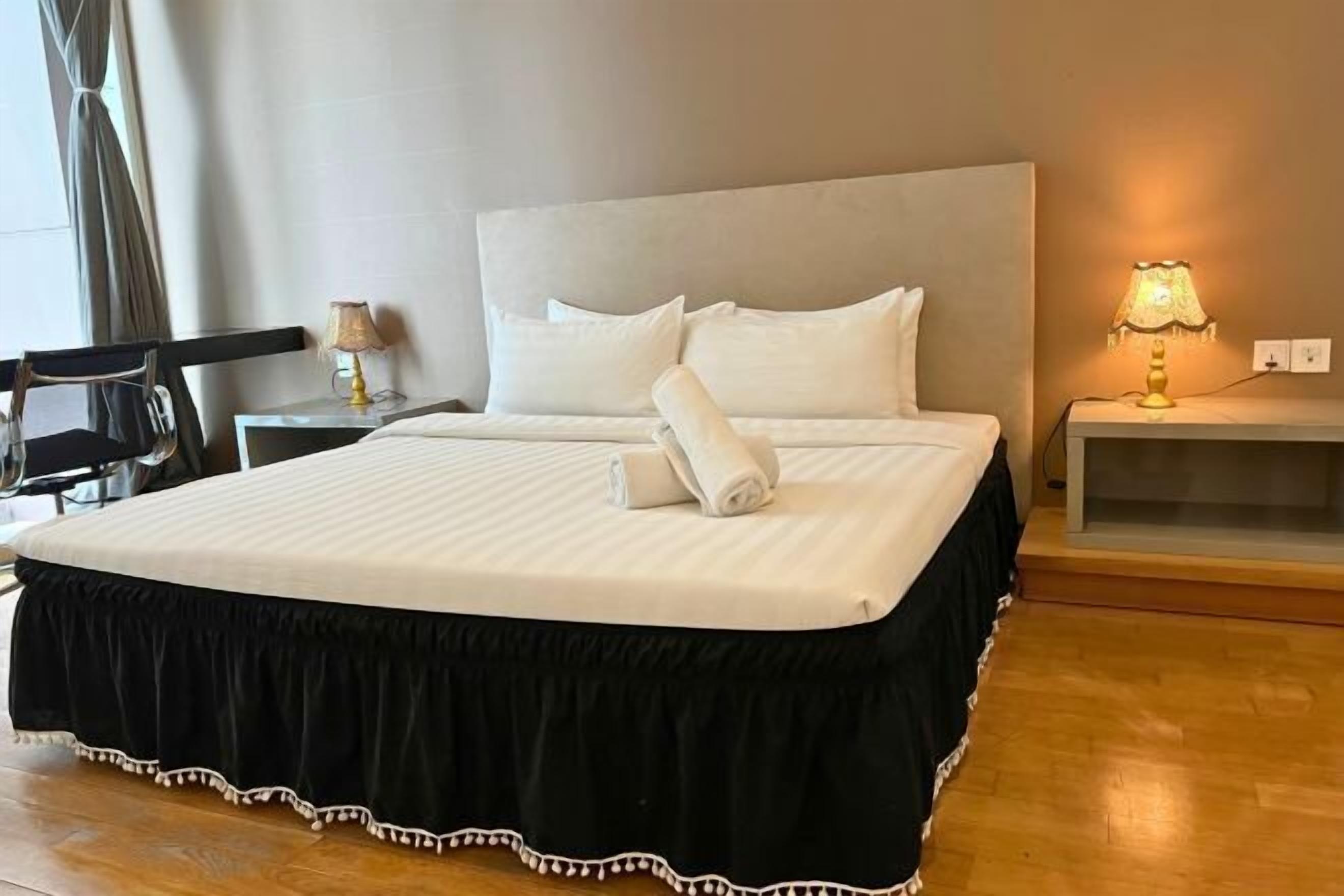 Muebles diferentes y sistema de insonorización 