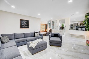 Interior - Buddha Play | Modern | Pool & Spa Near Vegas strip (Henderson)