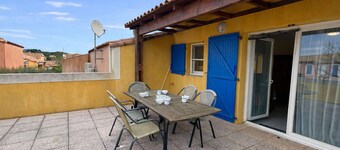 Cozy 3-Room Beach House, Terrace, 5 Beds, 300m from Narbonne Plage