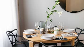 Suite Premium | Dapur pribadi | Lemari es, oven, kompor, dan mesin pencuci piring