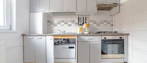 Fridge, microwave, oven, dishwasher