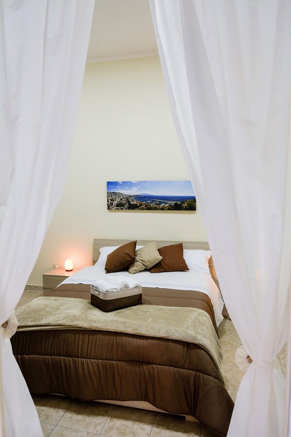 1 bedroom, free WiFi, bed sheets