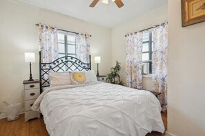 2 bedrooms, iron/ironing board, WiFi, bed sheets