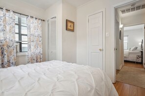 2 soverom, strykejern/-brett, wi-fi og sengetøy