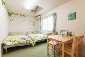 4 bedrooms, desk, iron/ironing board, free WiFi - National travel discount Free parking available / Fukuoka Fukuoka (Fukuoka)