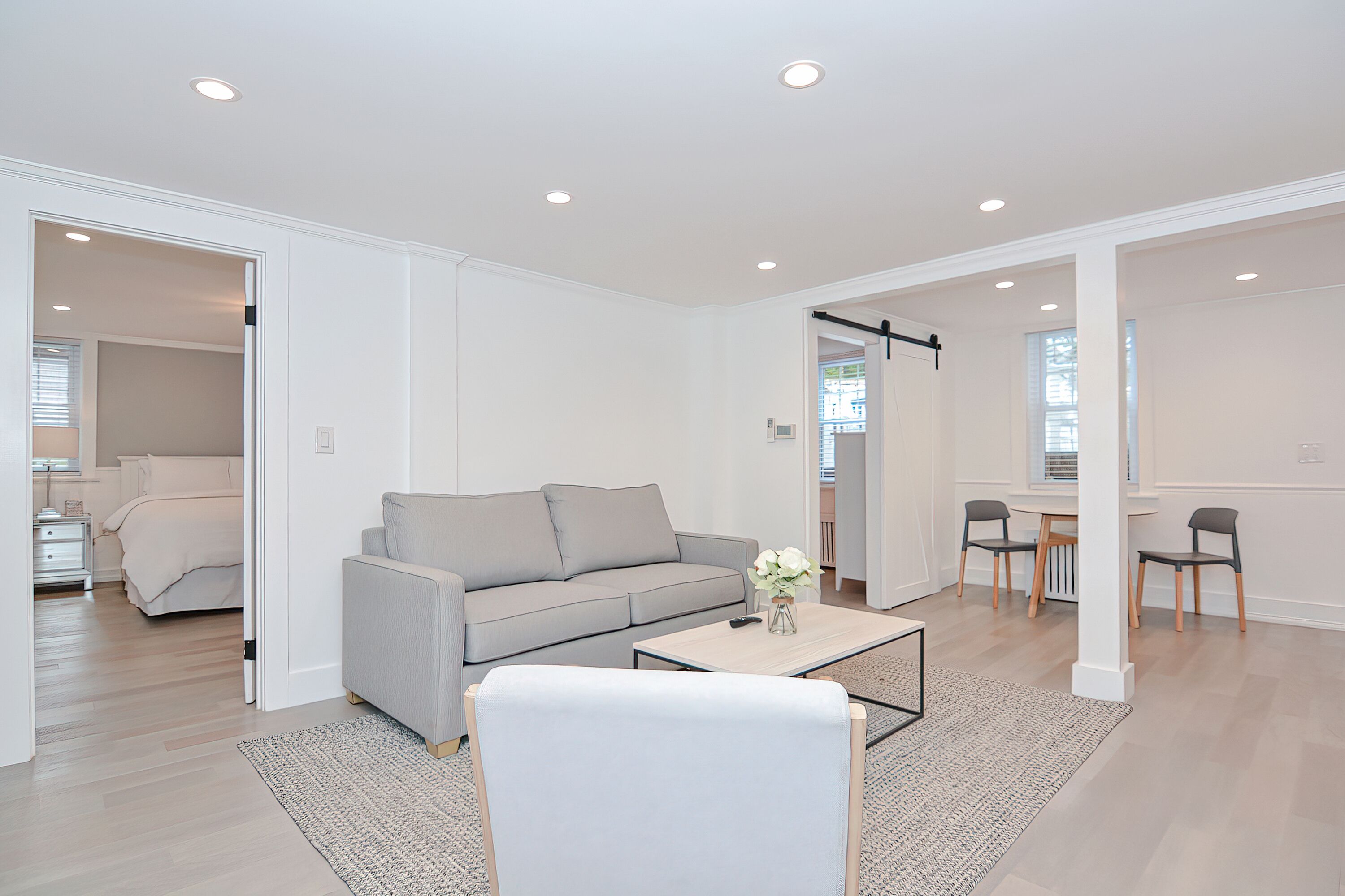 2 chambres, fer et planche à repasser, accès au Wi-Fi (inclus)