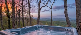 September Special | Hot Tub+Breathtaking Mtn Views