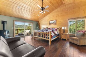 Smart TV, fireplace, offices