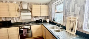 Mannys Apartment - Nice & Cozy 4Bed Flagship Lodge