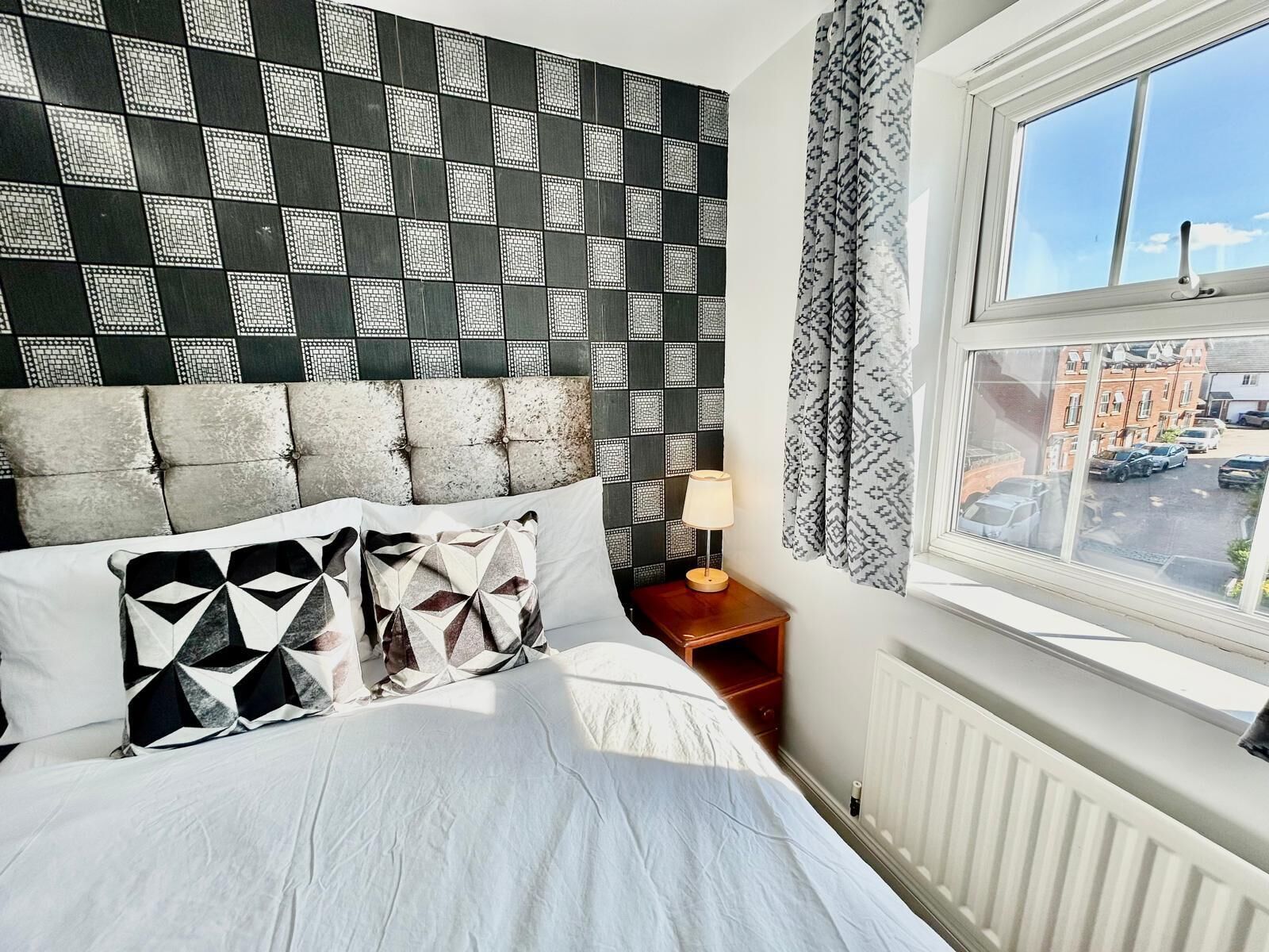 4 chambres, fer et planche à repasser, Wi-Fi gratuit, draps fournis