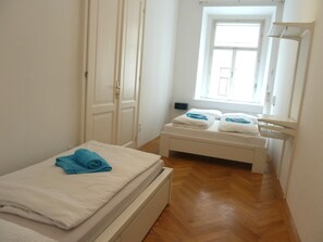 2 bedrooms - Extremely central 2 BR Apartment next to St  Stephen Cathedral (Vienna)