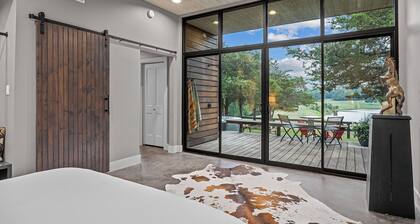 Mustang Creek Hideaway | Hot Tub | Fire Pit | Outdoor Shower