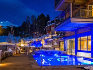 Piscine couverte, piscine extérieure