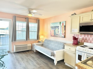 Fridge, microwave, oven, stovetop - 2nd Floor Beach Side Condo•Direct Beach Access•Pool•Pet-Friendly (Atlantic Beach)