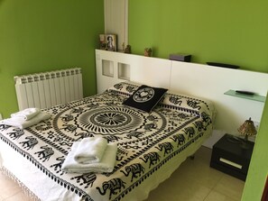 6 makuuhuonetta, silitysrauta/-lauta, vauvan matkasänky, ilmainen Wi-Fi