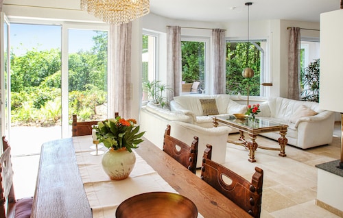 Amazing home in Nideggen with WiFi