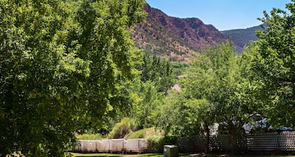 Hillside Home w/ Views, Lounge Decks, Bbq, 5Min to Downtown & Hot Springs Pools!