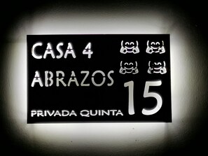 Unclassified image, 3 of 95, button