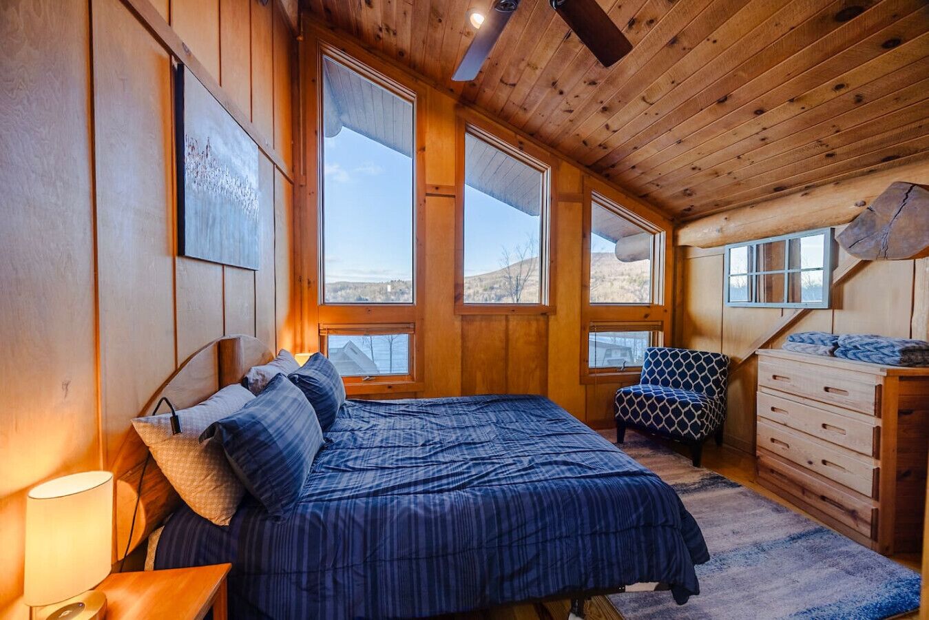 5 quartos, escrivaninha, berço de viagem, Wi-Fi de cortesia