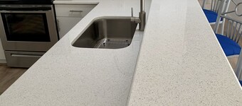 Beautifully updated and close to everything!  Yamaha gas cart included!