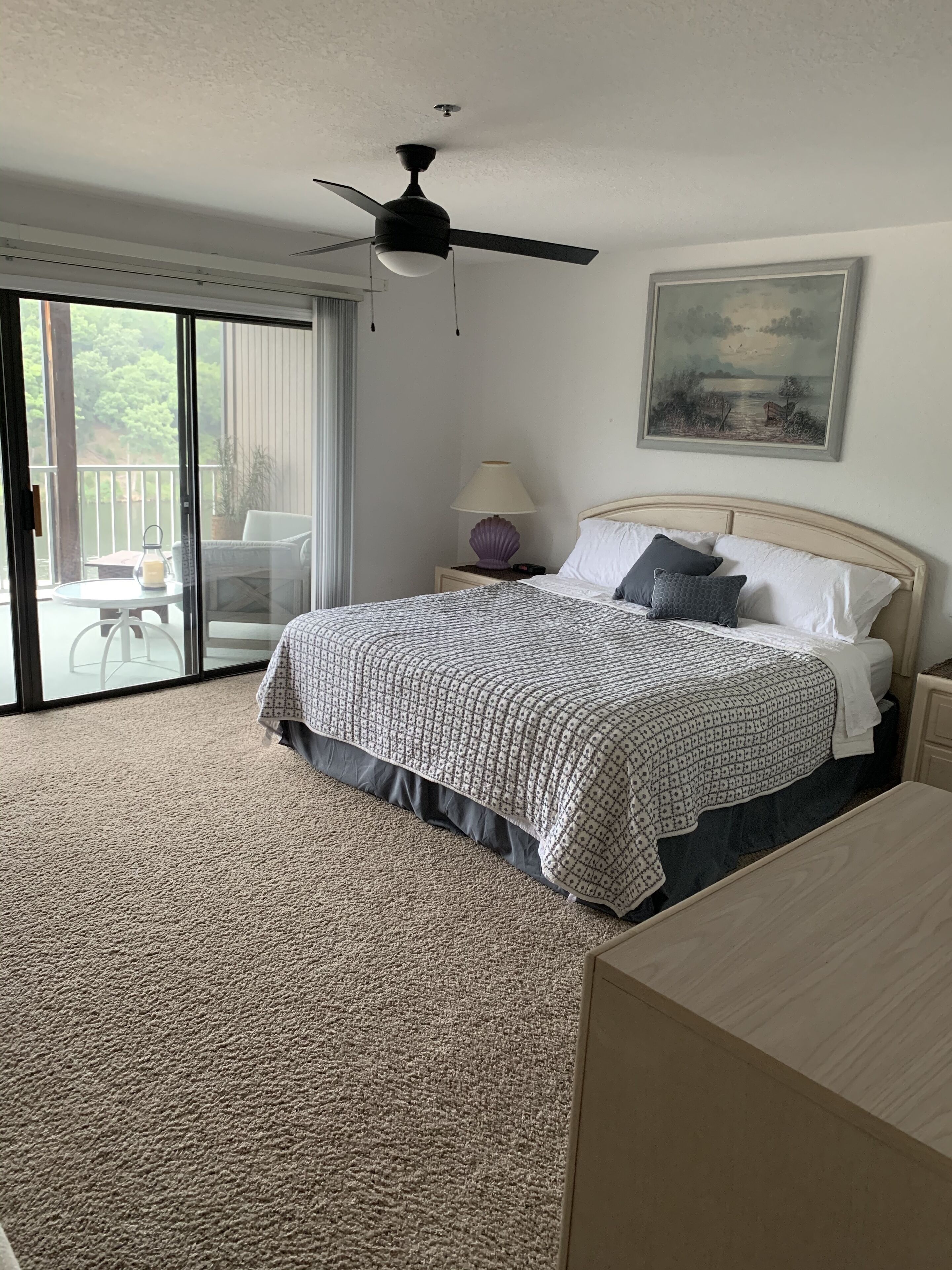 3 quartos, ferros/tábuas de passar roupa, Wi-Fi, roupa de cama