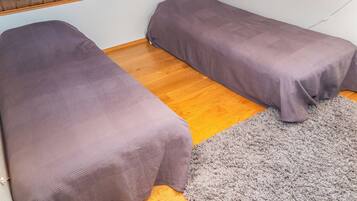 2 bedrooms, internet