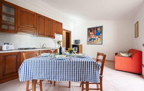 Dining - Nice apartment in Pieve di Santa Luce (Pieve di Santa Luce)