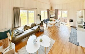 Smart-TV, Kamin, Stereoanlage