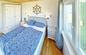 3 Schlafzimmer, Reisekinderbett, kostenloses WLAN, Bettwäsche