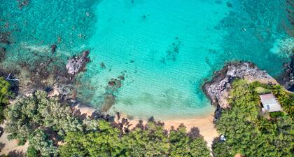 Idyllic Setting on Waialea Bay - White Sand Beach, Family Friendly