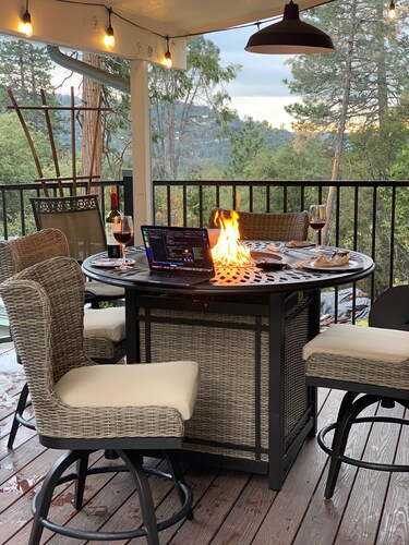 Vista Chalet-Yosemite and Bass Lake getaway with Tesla charger