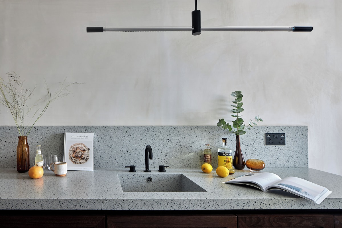 1 habitación, caja de seguridad en la habitación y escritorio