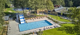 Beautiful home in Lage Mierde