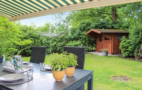 Beautiful home in Lage Mierde