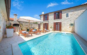 Pool - Cozy home in Bale with sauna (Bale)