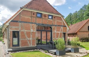 Exterior - Amazing home in Wendisch Evern (Wendisch Evern)
