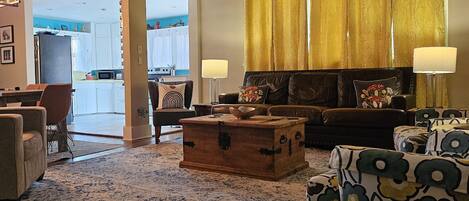 Smart-TV, peis og DVD-spiller