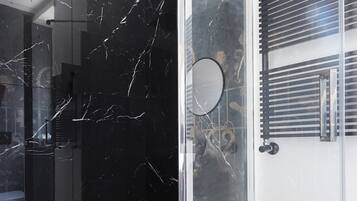 Shower, jetted bath, hair dryer, bidet