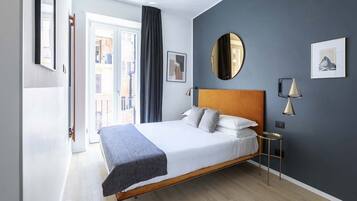 3 bedrooms, in-room safe, iron/ironing board, free WiFi