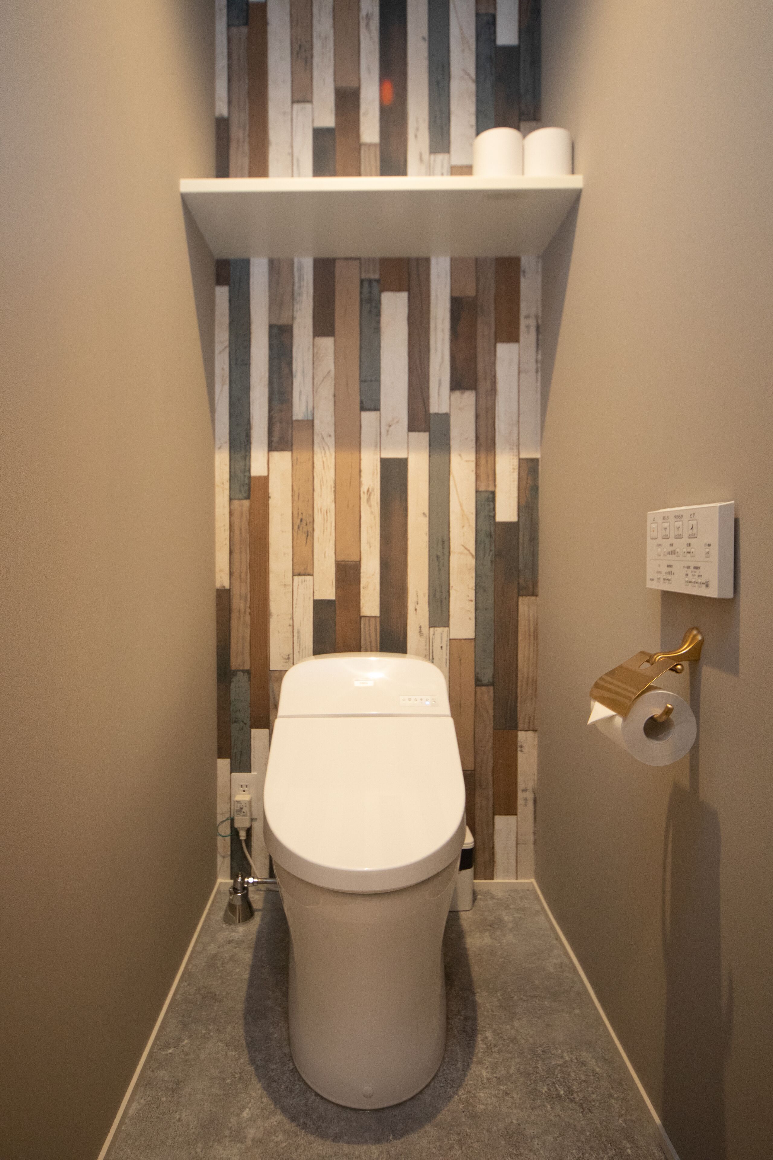 standard a non-smoking | bathroom | separate bathtub and shower, free toiletries, hair dryer, slippers