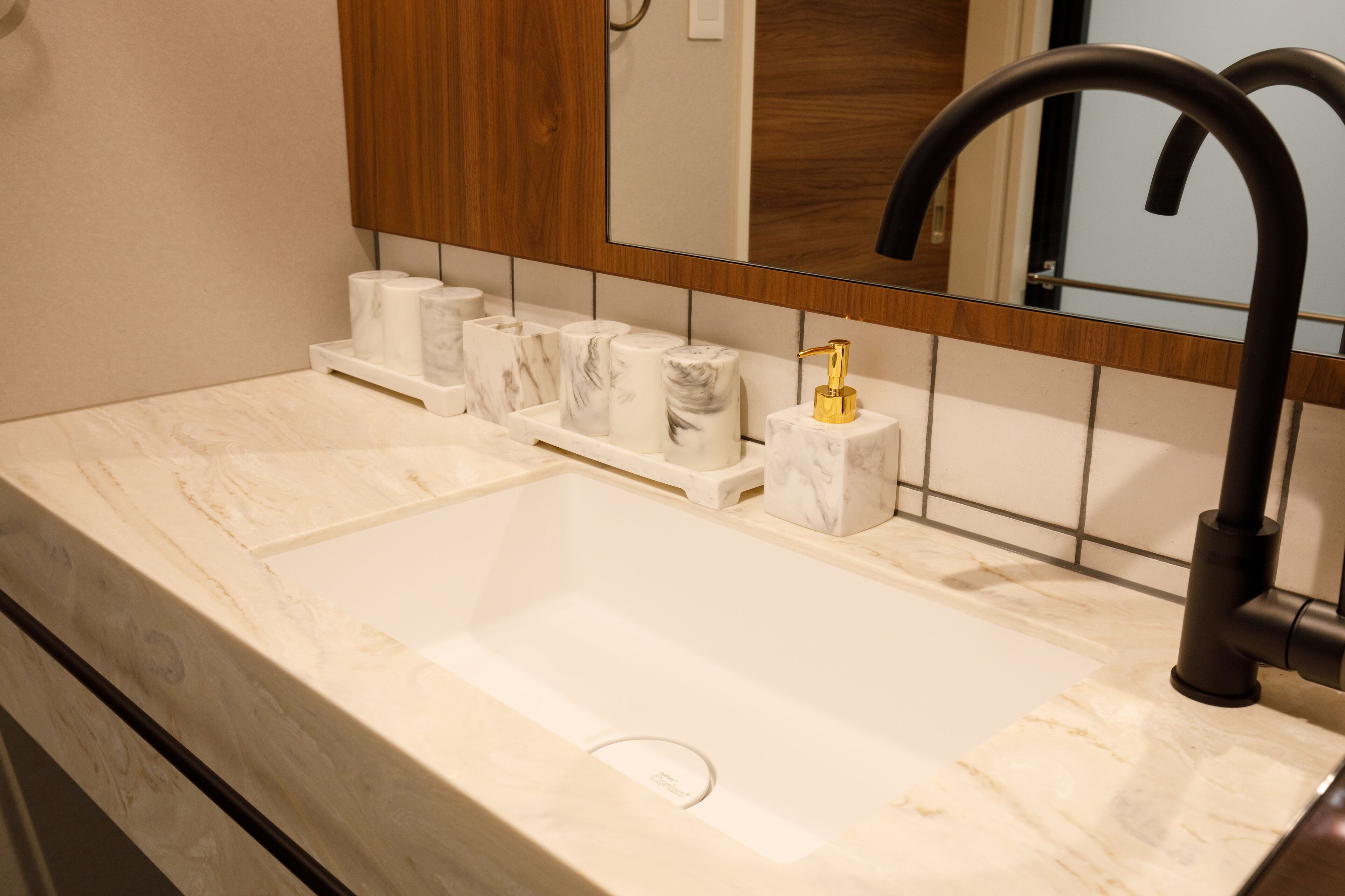 superior b non-smoking | bathroom | separate bathtub and shower, free toiletries, hair dryer, slippers