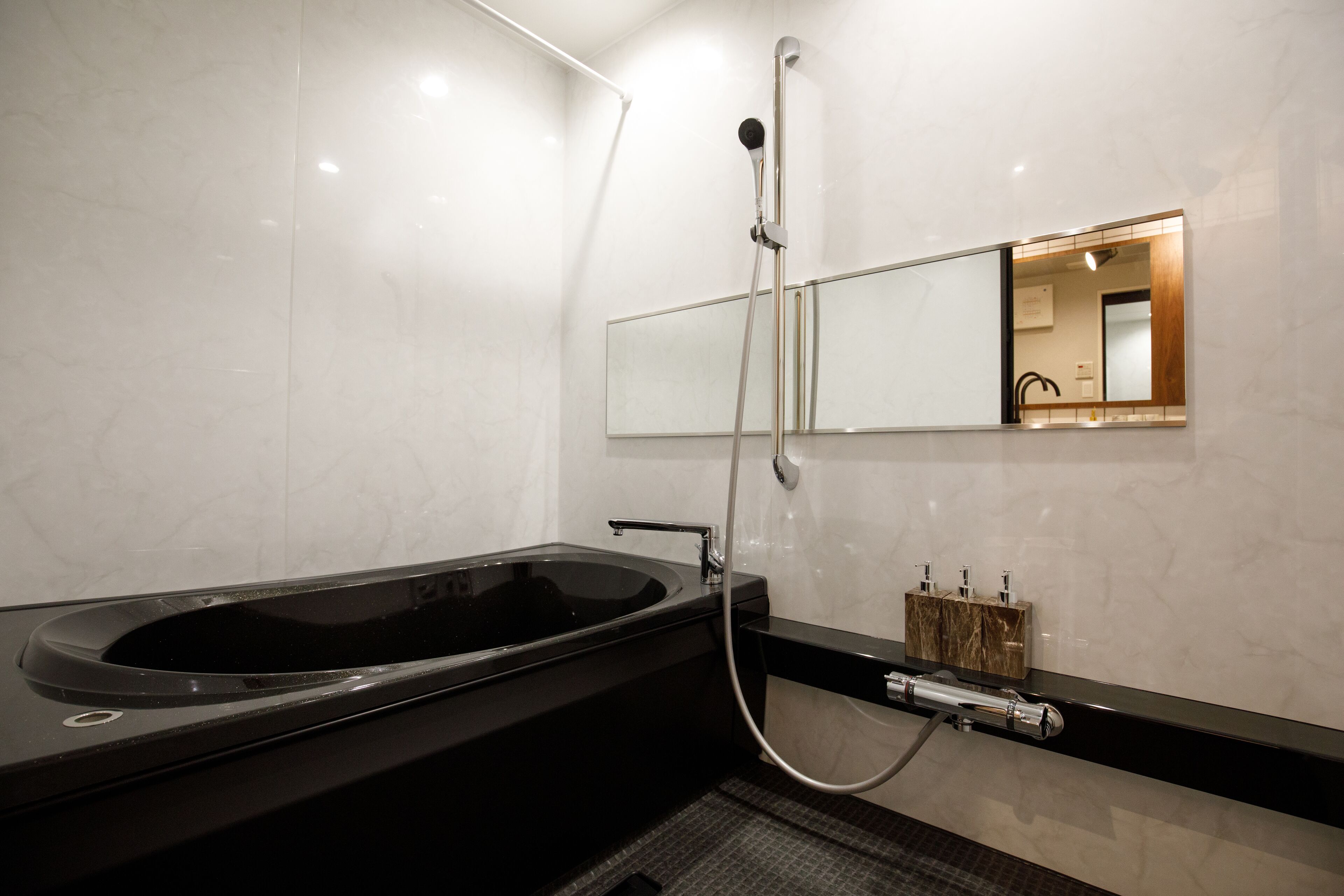 superior b non-smoking | bathroom | separate bathtub and shower, free toiletries, hair dryer, slippers