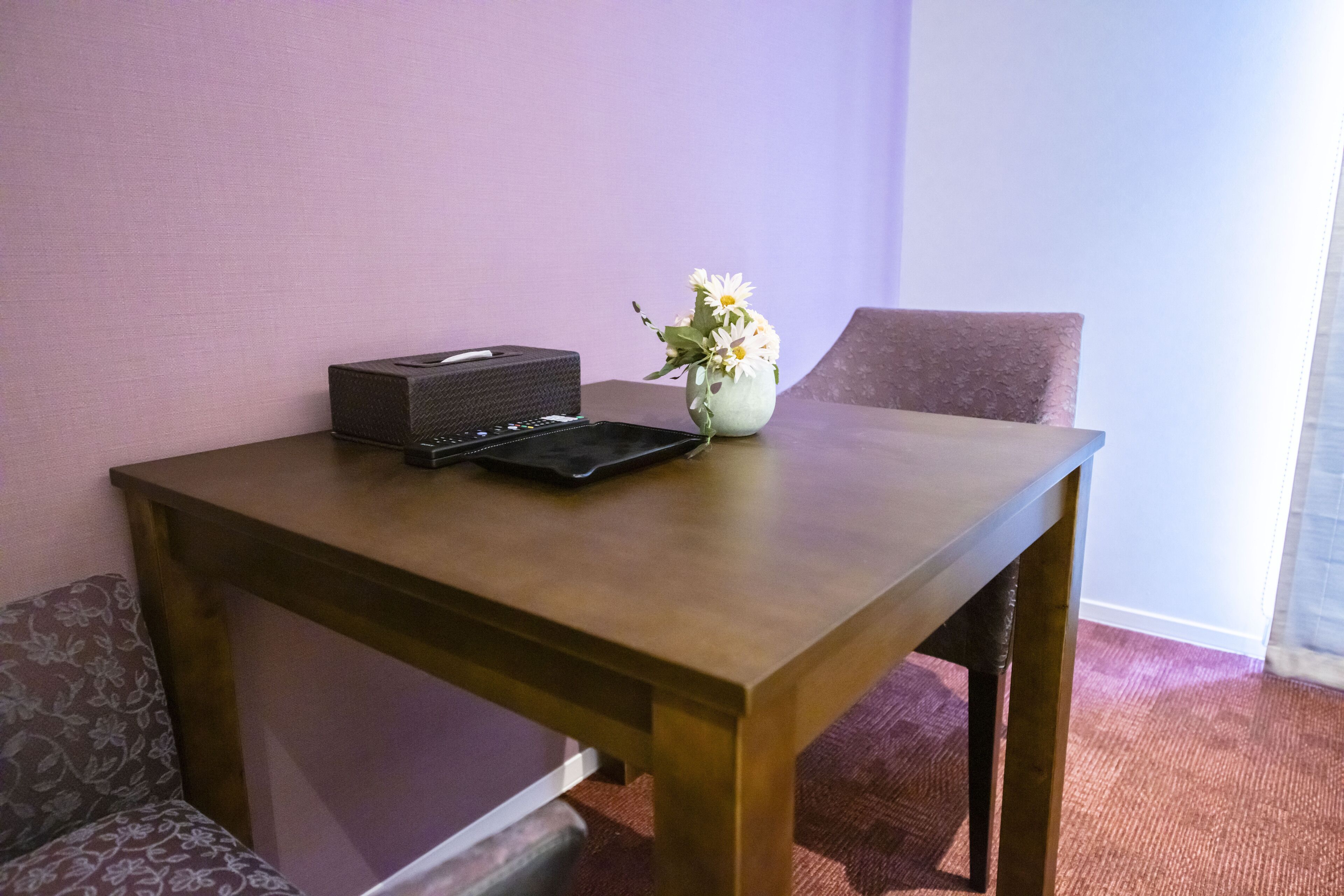 superior d non-smoking | in-room dining