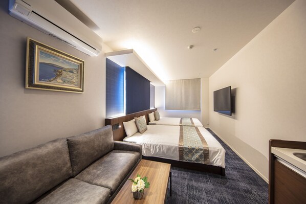 Basic C Non-Smoking | Desk, free WiFi, bed sheets - Grand Base Okayama Ekimae (Okayama)