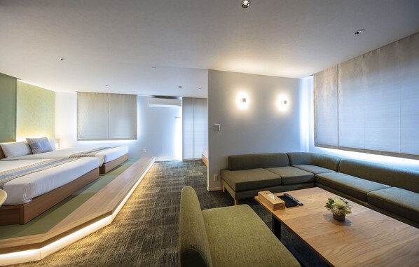 Deluxe F Non-Smoking | Desk, free WiFi, bed sheets - Grand Base Okayama Ekimae (Okayama)