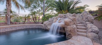 Queen Creek Village: Golf & Mt VIEWS, Htd POOL, Spa, Putt Green, Fire Pit, Bikes, Comm Center