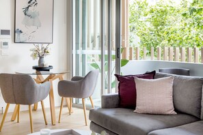 Studio Apartment | Living room