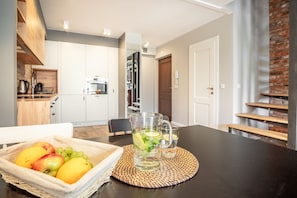 Deluxe Apartment | Living area | TV - Szpitalna 9 Residence (Kraków)