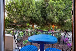Deluxe Room, Balcony | Premium bedding, desk, laptop workspace, soundproofing - Lulu Inn Çeşme (Cesme)